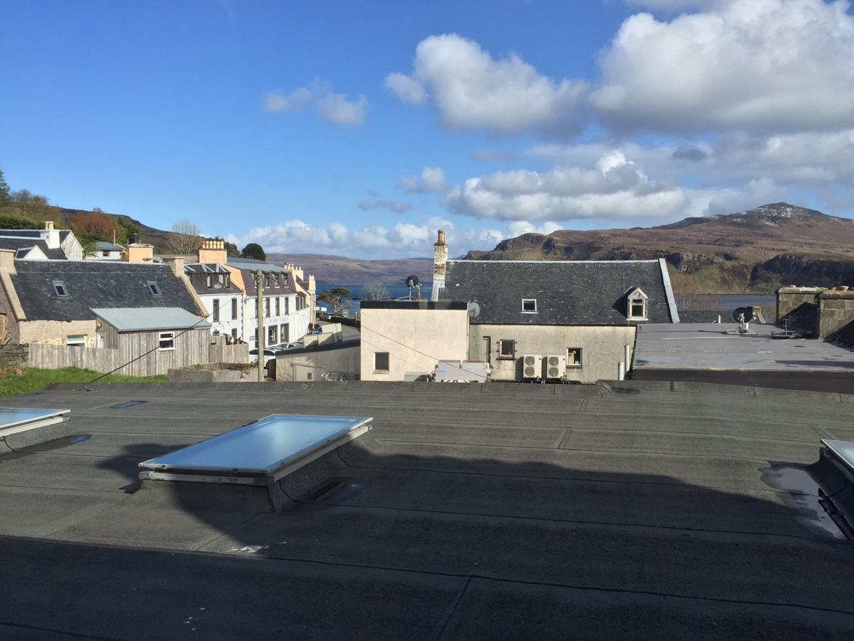 Caledonian Hotel Portree Buitenkant foto
